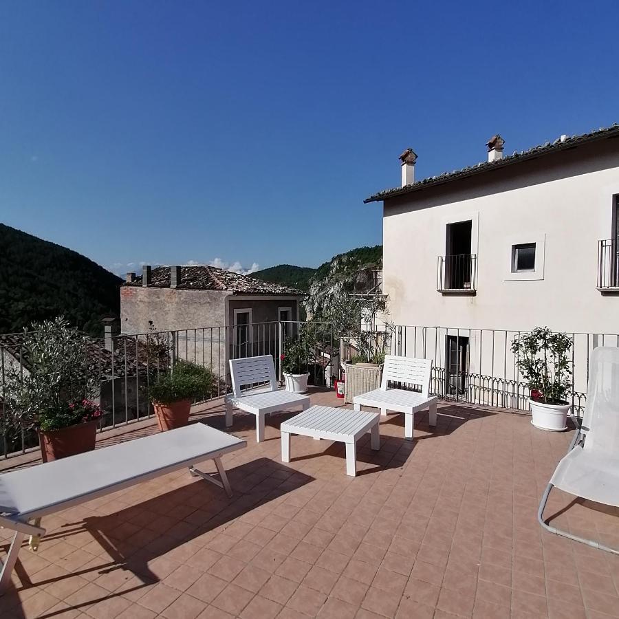Piazzetta Del Forno - Monolocale Con Soppalco Lägenhet Assergi Exteriör bild